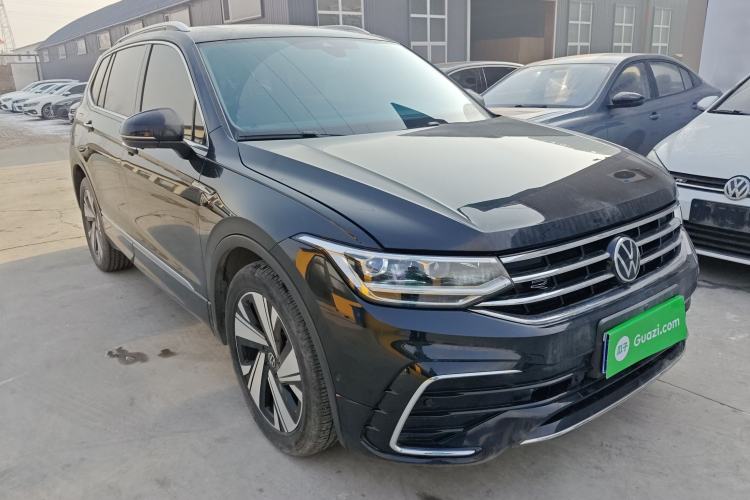 Used Volkswagen Tiguan L 2023 Restyled 330TSI Automatic Two-Wheel Drive R-Line Enhanced Comfort Version Exterior 1