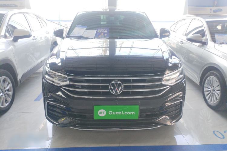 Used Volkswagen Tiguan L 2023 Restyled 330TSI Automatic Two-Wheel Drive R-Line Enhanced Comfort Version Exterior 1