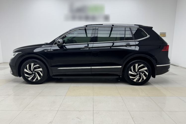 Used Volkswagen Tiguan L 2023 Revised Version 330TSI Automatic Two-Wheel Drive Smart Enjoyment Edition Exterior 2