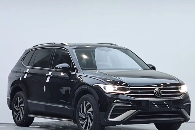 Used Volkswagen Tiguan L 2023 280TSI Automatic Two-Wheel Drive Trendy Innovation Limited Edition Exterior 2