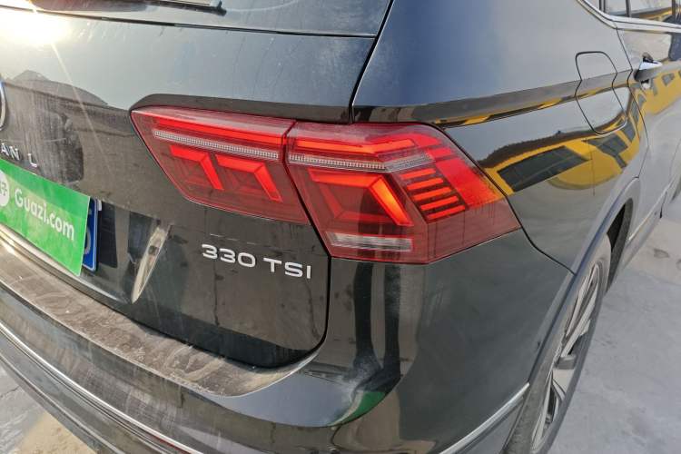 Used Volkswagen Tiguan L 2023 Restyled 330TSI Automatic Two-Wheel Drive R-Line Enhanced Comfort Version Exterior 2