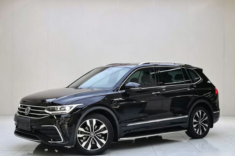 Used Volkswagen Tiguan L 2023 330TSI Automatic Two-Wheel Drive R-Line Enjoyment Edition Exterior 2