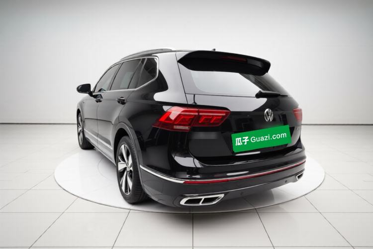 Used Volkswagen Tiguan L 2023 Restyled 330TSI Automatic Two-Wheel Drive R-Line Enhanced Comfort Version Exterior 3
