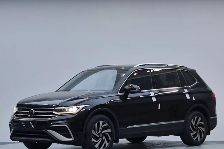 Used Volkswagen Tiguan L 2023 280TSI Automatic Two-Wheel Drive Trendy Innovation Limited Edition Exterior 3
