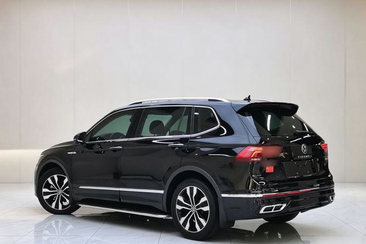 Used Volkswagen Tiguan L 2023 330TSI Automatic Two-Wheel Drive R-Line Enjoyment Edition Exterior 8