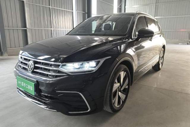 Ojetý Volkswagen Tiguan L 2023 Restyled 330TSI Automatic Two-Wheel Drive R-Line Enhanced Comfort Version
