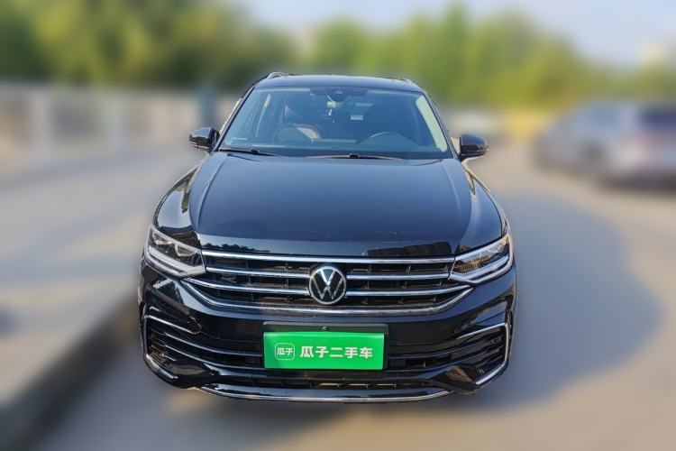 Used Volkswagen Tiguan L 2023 Restyled 330TSI Automatic Two-Wheel Drive R-Line Enhanced Comfort Version Front