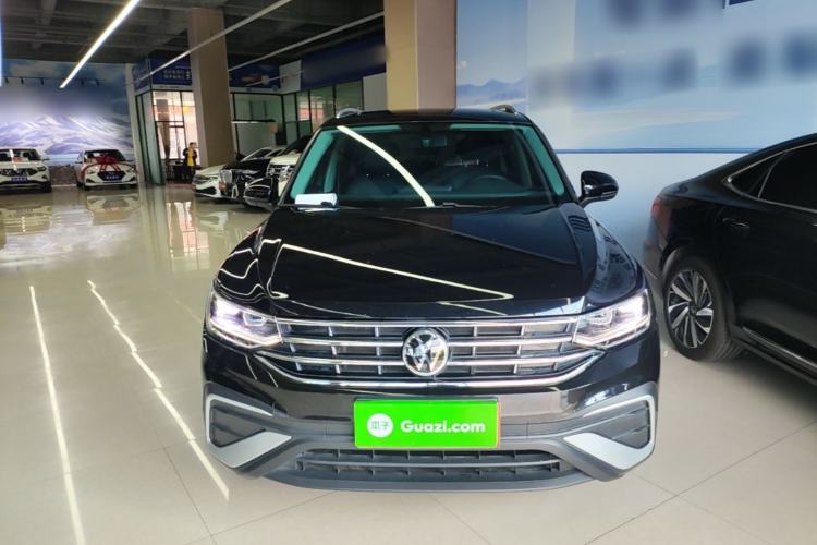 Used Volkswagen Tiguan L 2023 Revised Version 330TSI Automatic Two-Wheel Drive Smart Enjoyment Edition Front