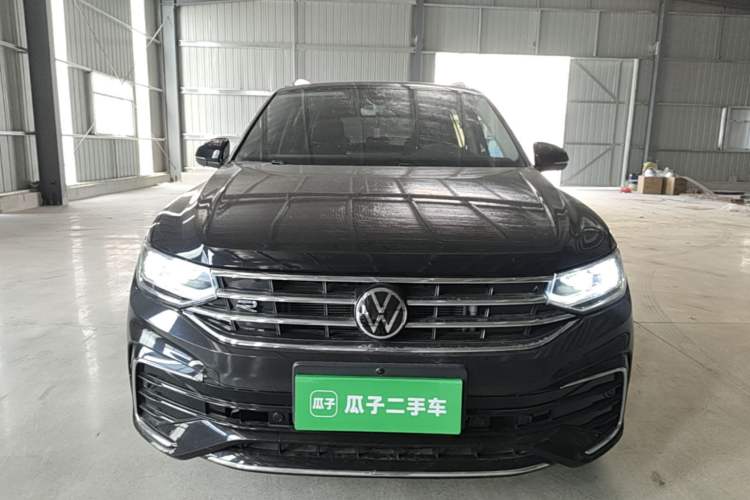 Used Volkswagen Tiguan L 2023 Restyled 330TSI Automatic Two-Wheel Drive R-Line Enhanced Comfort Version Front