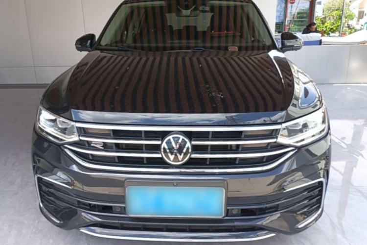 Used Volkswagen Tiguan L 2023 330TSI Automatic Two-Wheel Drive R-Line Enjoyment Edition Front