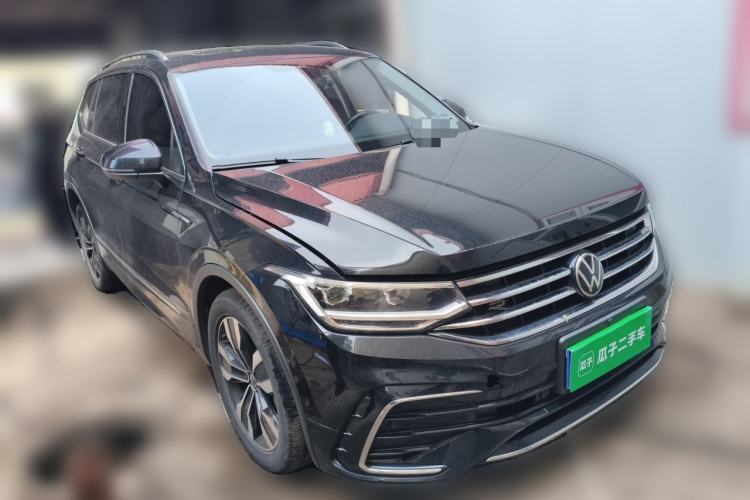 Used Volkswagen Tiguan L 2023 330TSI Automatic Two-Wheel Drive R-Line Enjoyment Edition Front Right 45 Deg