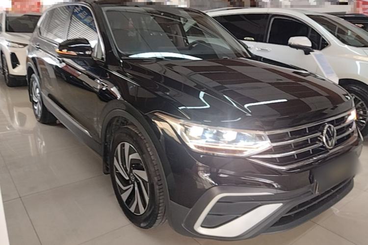 Used Volkswagen Tiguan L 2023 330TSI Automatic Two-Wheel Drive Smart Edition Front Right 45 Deg