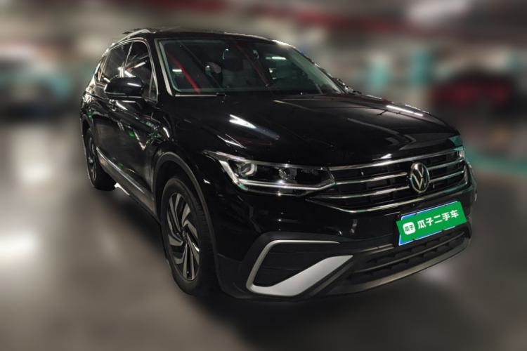 Used Volkswagen Tiguan L 2023 Revised Version 330TSI Automatic Two-Wheel Drive Smart Enjoyment Edition Front Right 45 Deg