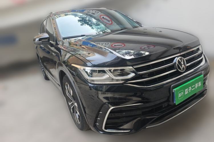 Used Volkswagen Tiguan L 2023 330TSI Automatic Two-Wheel Drive R-Line Flagship Edition Front Right 45 Deg