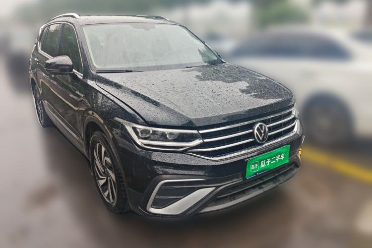 Used Volkswagen Tiguan L 2023 300TSI Automatic Two-Wheel Drive Smart Edition Front Right 45 Deg