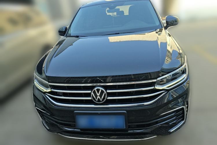Used Volkswagen Tiguan L 2023 Restyled 330TSI Automatic Two-Wheel Drive R-Line Enhanced Comfort Version Front