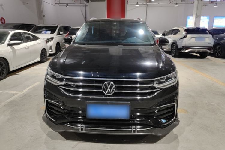 Used Volkswagen Tiguan L 2023 Restyled 330TSI Automatic Two-Wheel Drive R-Line Enhanced Comfort Version Front