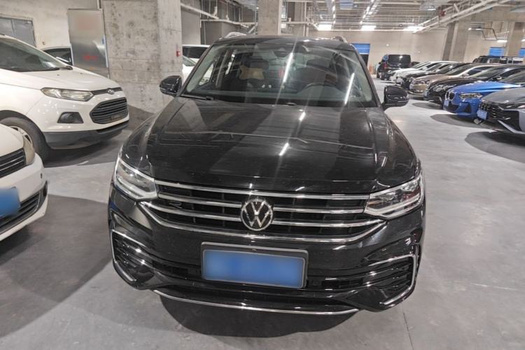 Used Volkswagen Tiguan L 2023 330TSI Automatic Two-Wheel Drive R-Line Enjoyment Edition Front