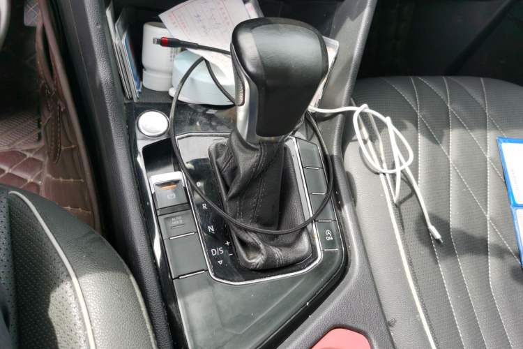 Used Volkswagen Tiguan L 2023 330TSI Automatic Two-Wheel Drive Smart Edition Gear Lever
