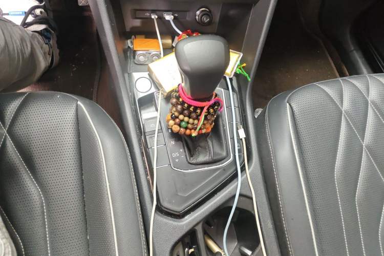 Used Volkswagen Tiguan L 2023 280TSI Automatic Two-Wheel Drive Trendy Innovation Limited Edition Gear Lever