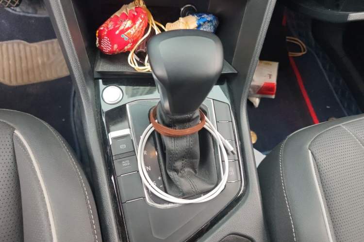Used Volkswagen Tiguan L 2023 330TSI Automatic Two-Wheel Drive Smart Edition Gear Lever