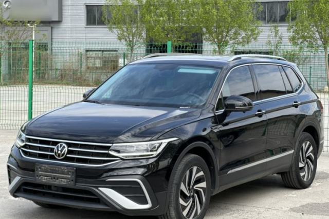Ojetý Volkswagen Tiguan L 2023 280TSI Automatic Two-Wheel Drive Trendy Innovation Limited Edition