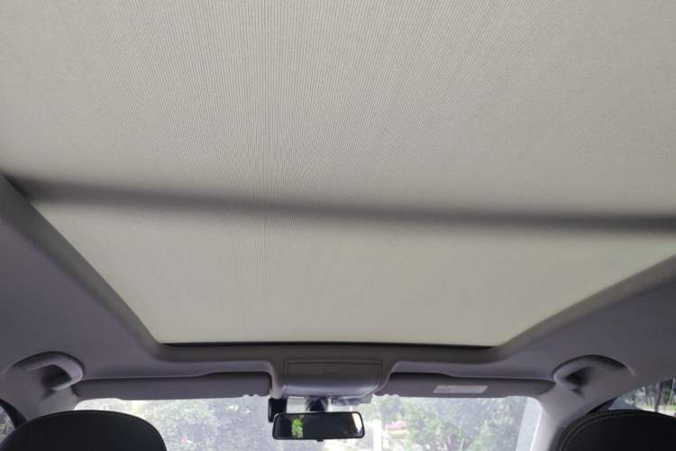 Used Volkswagen Tiguan L 2023 300TSI Automatic Two-Wheel Drive Smart Edition Headliner
