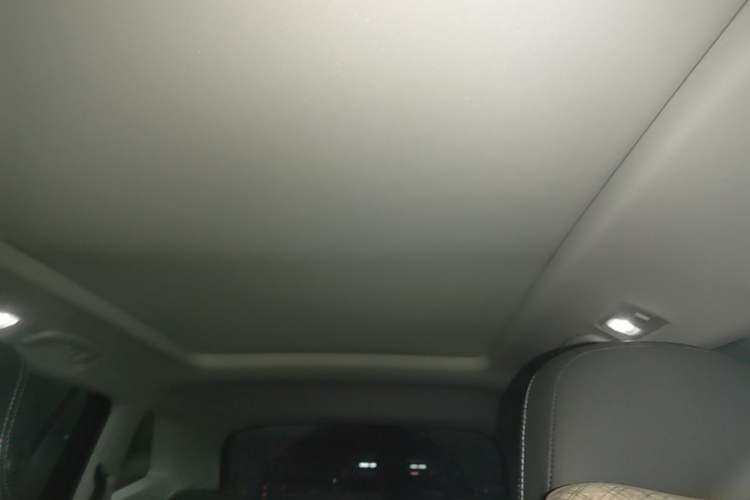 Used Volkswagen Tiguan L 2023 330TSI Automatic Two-Wheel Drive R-Line Enjoyment Edition Headliner