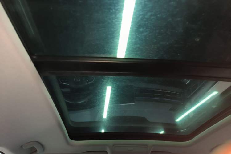 Used Volkswagen Tiguan L 2023 330TSI Automatic Two-Wheel Drive R-Line Flagship Edition Headliner