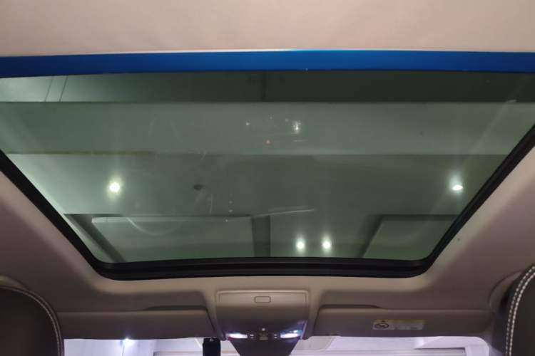 Used Volkswagen Tiguan L 2023 330TSI Automatic Two-Wheel Drive R-Line Enjoyment Edition Headliner