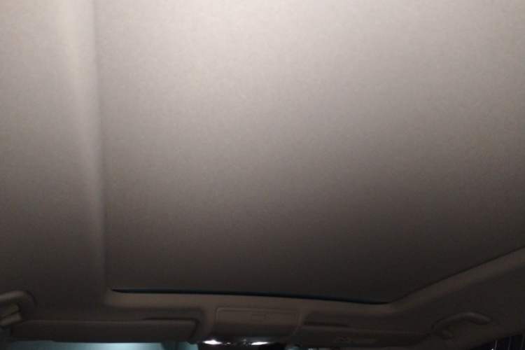 Used Volkswagen Tiguan L 2023 Restyled 330TSI Automatic Two-Wheel Drive R-Line Enhanced Comfort Version Headliner