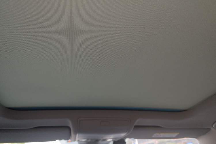 Used Volkswagen Tiguan L 2023 Restyled 330TSI Automatic Two-Wheel Drive R-Line Enhanced Comfort Version Headliner