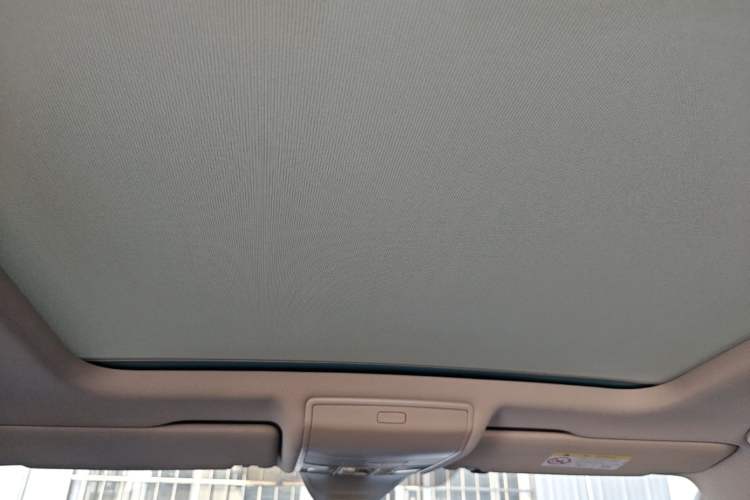 Used Volkswagen Tiguan L 2023 Restyled 330TSI Automatic Two-Wheel Drive R-Line Enhanced Comfort Version Headliner