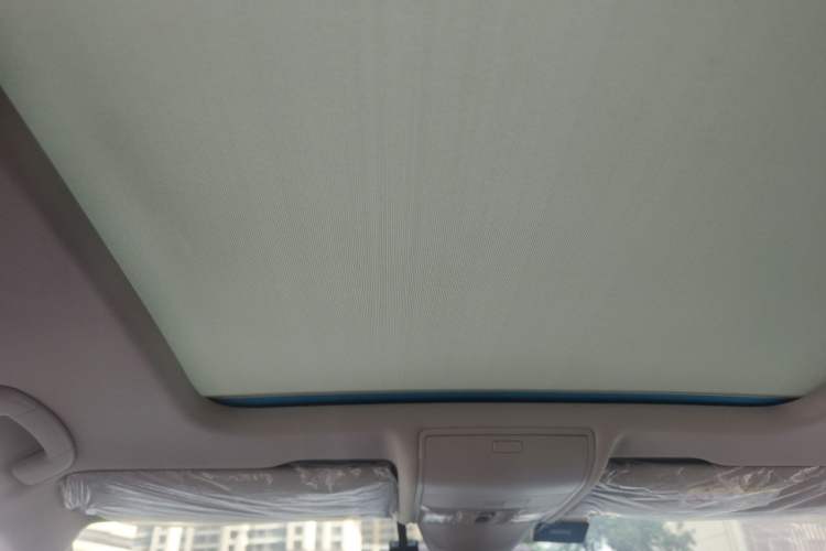 Used Volkswagen Tiguan L 2023 Restyled 330TSI Automatic Two-Wheel Drive R-Line Enhanced Comfort Version Headliner