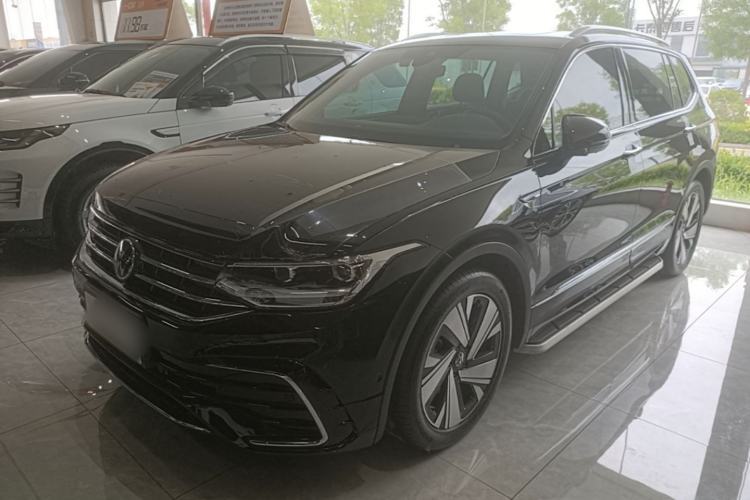 Used Volkswagen Tiguan L 2023 Restyled 330TSI Automatic Two-Wheel Drive R-Line Enhanced Comfort Version Guazi used car, China used car export, Used car for sale, Used Volkswagen cars, Cheapest cars for sale