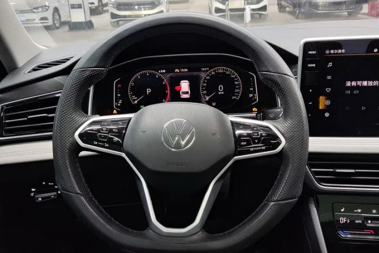 Used Volkswagen Tiguan L 2023 280TSI Automatic Two-Wheel Drive Trendy Innovation Limited Edition Interior 2