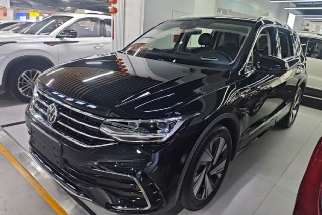 Used Volkswagen Tiguan L 2023 Restyled 330TSI Automatic Two-Wheel Drive R-Line Enhanced Comfort Version