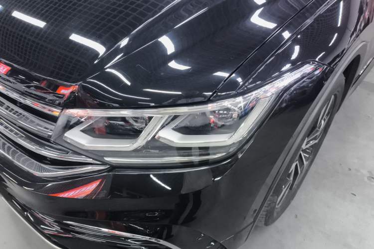 Used Volkswagen Tiguan L 2023 330TSI Automatic Two-Wheel Drive R-Line Flagship Edition Left Front Headlight
