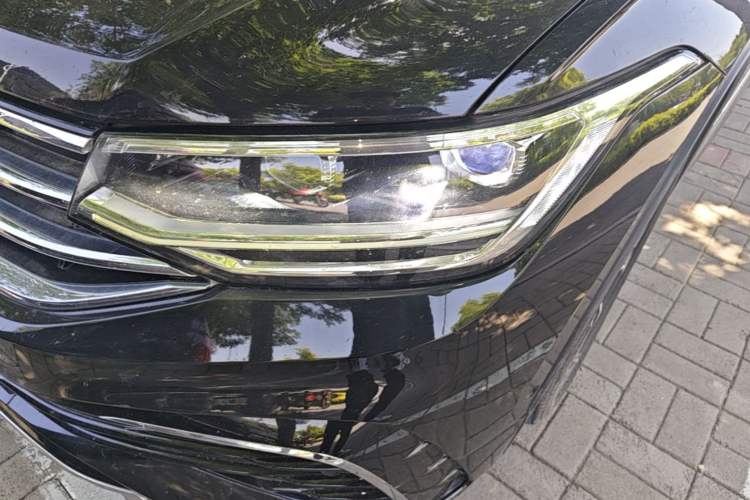 Used Volkswagen Tiguan L 2023 330TSI Automatic Two-Wheel Drive R-Line Enjoyment Edition Left Front Headlight