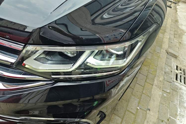 Used Volkswagen Tiguan L 2023 Restyled 330TSI Automatic Two-Wheel Drive R-Line Flagship Edition Left Front Headlight