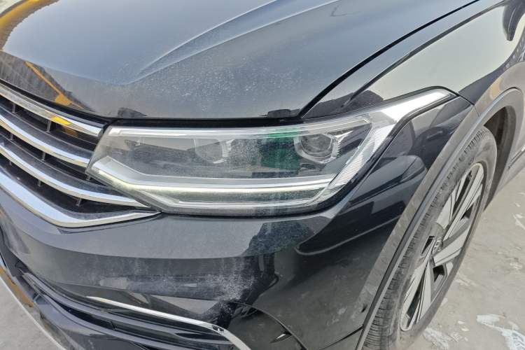 Used Volkswagen Tiguan L 2023 Restyled 330TSI Automatic Two-Wheel Drive R-Line Enhanced Comfort Version Left Front Headlight