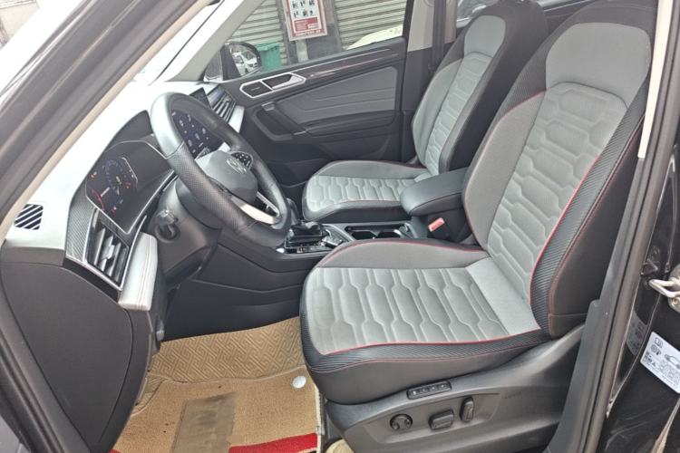 Used Volkswagen Tiguan L 2023 Restyled 330TSI Automatic Two-Wheel Drive R-Line Flagship Edition Left Front Seat