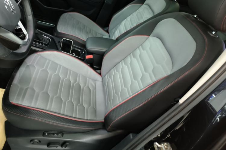 Used Volkswagen Tiguan L 2023 330TSI Automatic Two-Wheel Drive R-Line Flagship Edition Left Front Seat