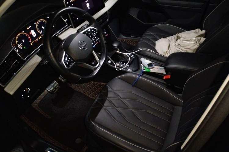 Used Volkswagen Tiguan L 2023 Restyled 330TSI Automatic Two-Wheel Drive R-Line Enhanced Comfort Version Left Front Seat