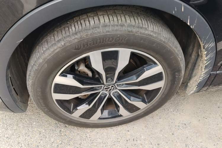 Used Volkswagen Tiguan L 2023 330TSI Automatic Two-Wheel Drive R-Line Enjoyment Edition Left Front Wheel Hub