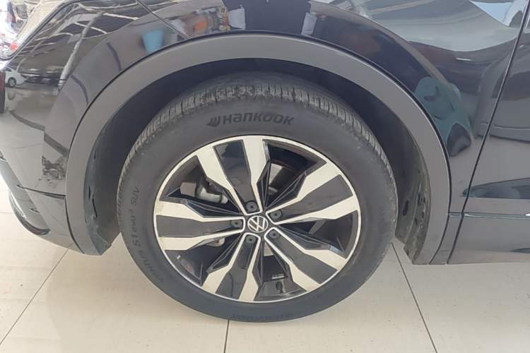 Used Volkswagen Tiguan L 2023 330TSI Automatic Two-Wheel Drive R-Line Enjoyment Edition Left Front Wheel Hub
