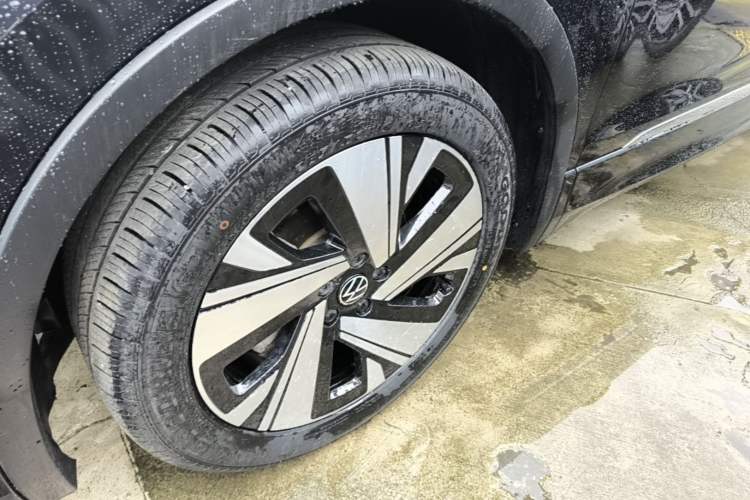 Used Volkswagen Tiguan L 2023 Facelift 380TSI Automatic All-Wheel Drive R-Line Flagship 7-Seater Left Front Wheel Hub