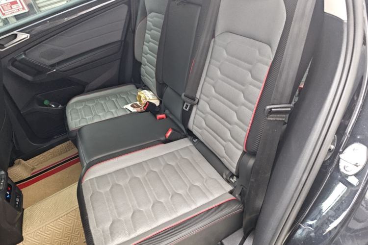 Used Volkswagen Tiguan L 2023 Restyled 330TSI Automatic Two-Wheel Drive R-Line Flagship Edition Left Rear Seat
