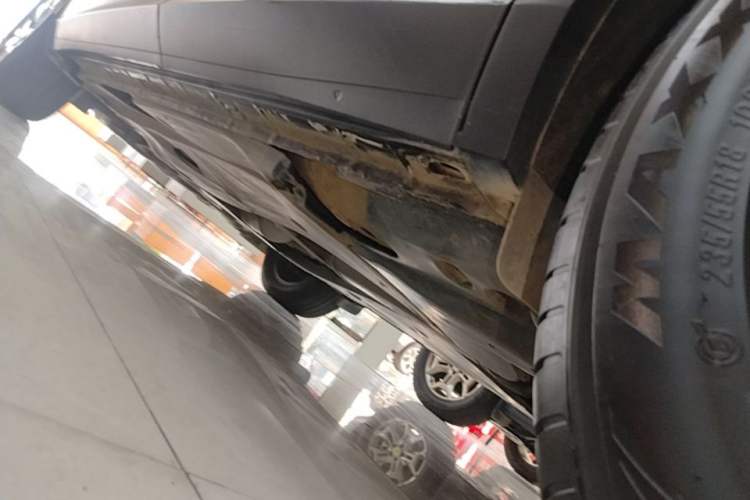 Used Volkswagen Tiguan L 2023 330TSI Automatic Two-Wheel Drive Smart Edition Left Side Sill