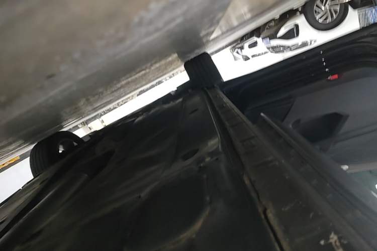 Used Volkswagen Tiguan L 2023 330TSI Automatic Two-Wheel Drive R-Line Enjoyment Edition Left Side Sill